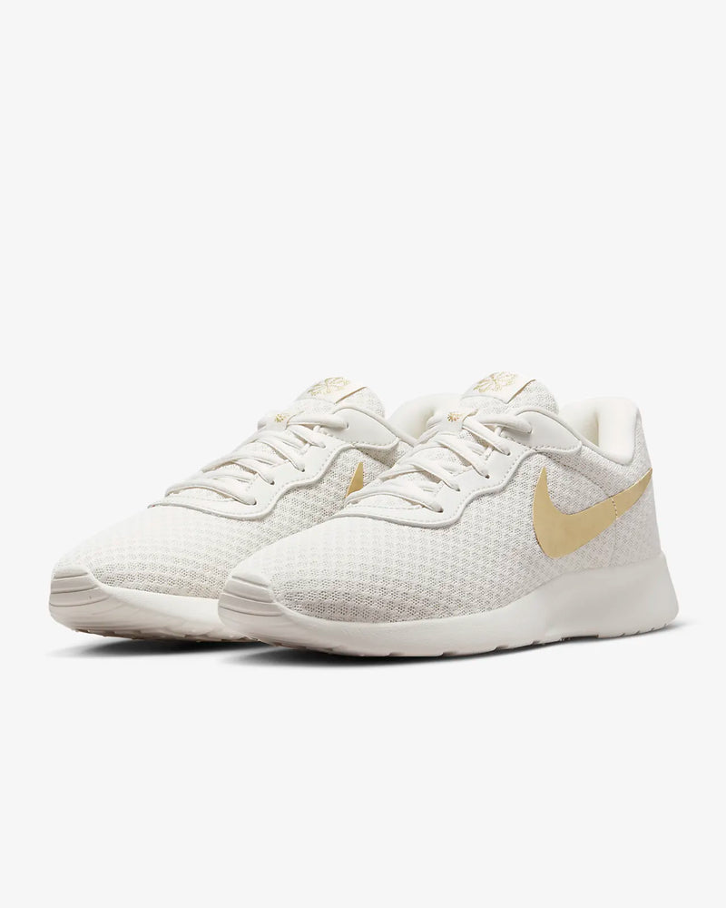 Nike Tanjun EasyOn Phantom Gold Women's